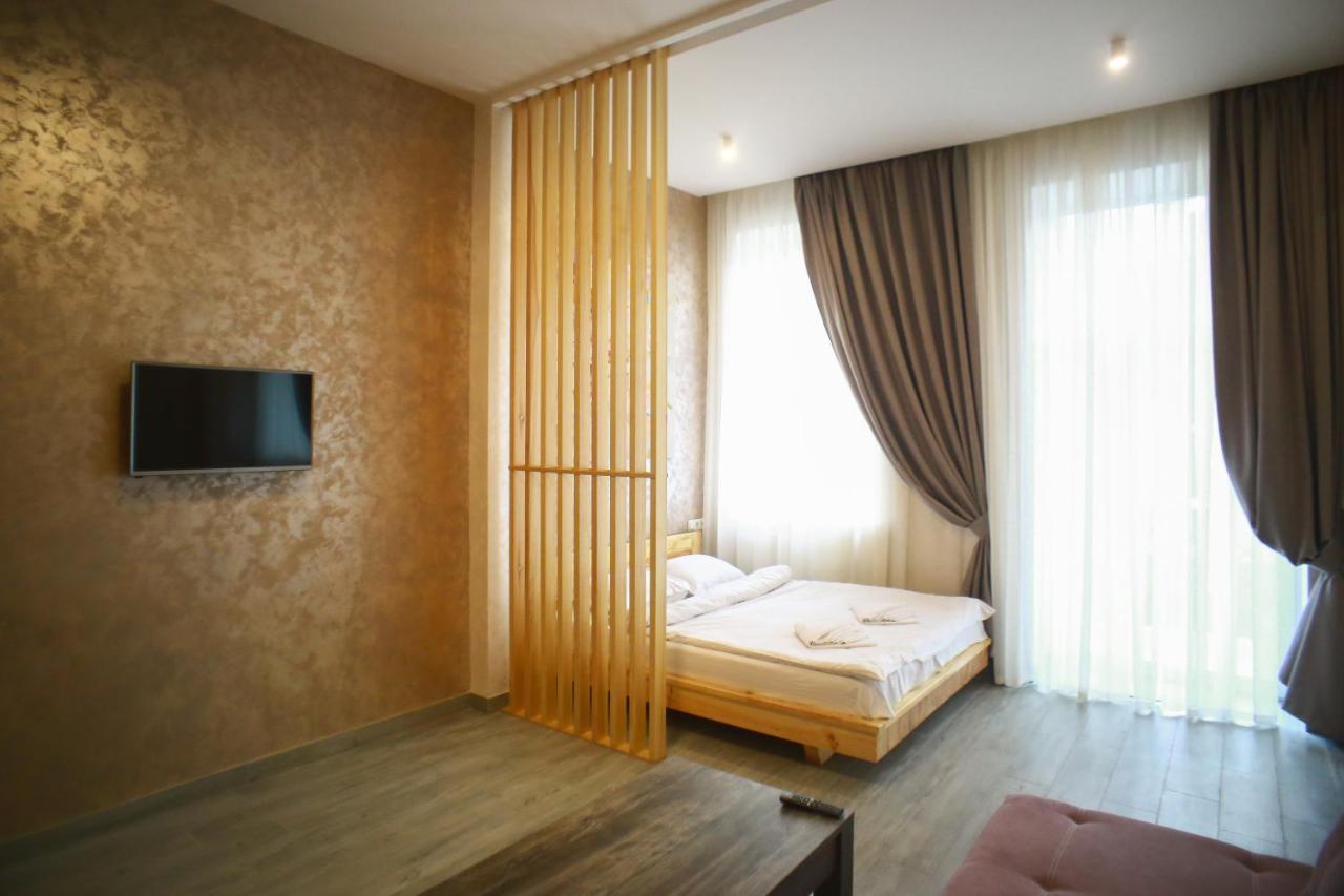Leogrand Apartment On Drohobycha 4 Lviv Exterior foto